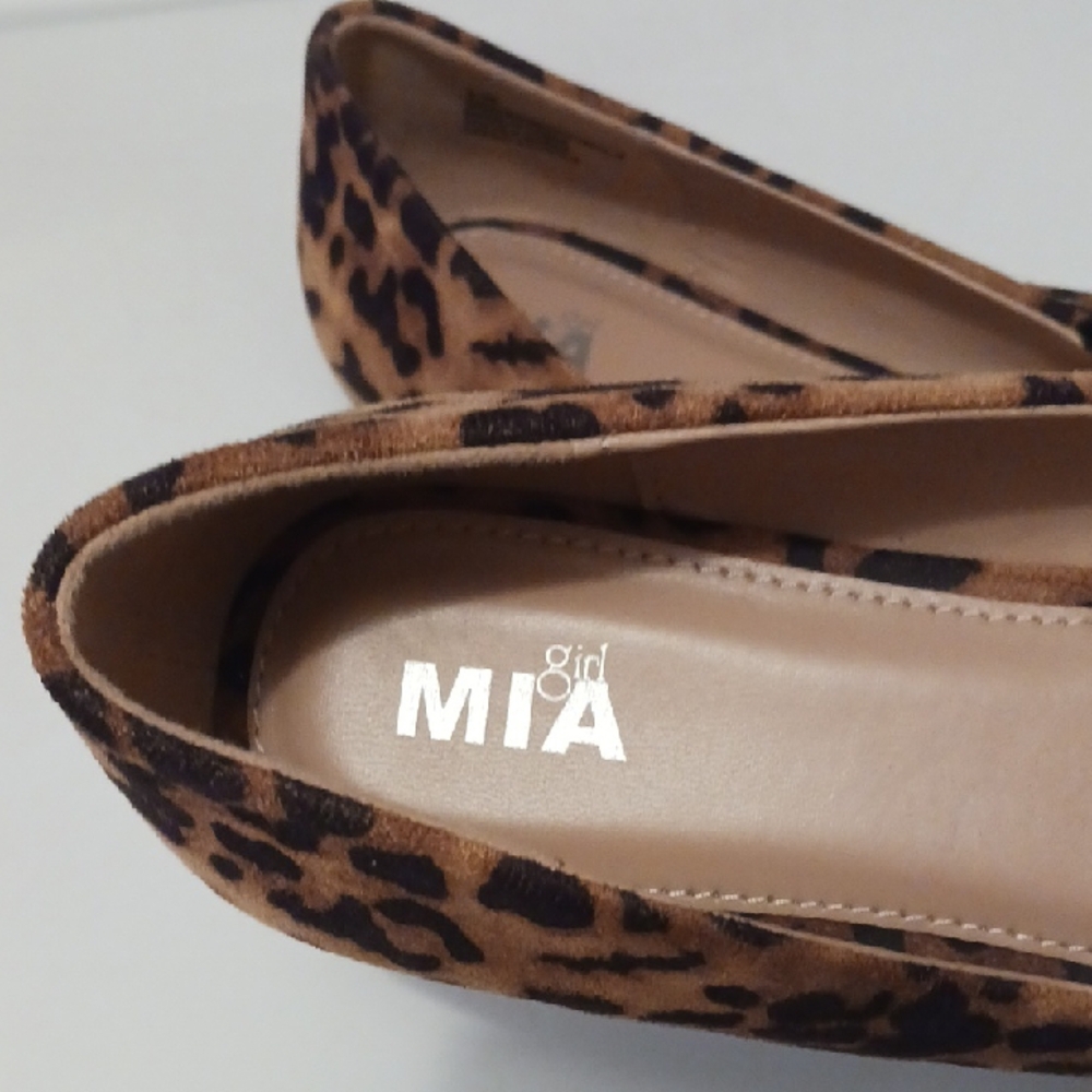 Gorgeous! MIA Fionna Leopard Print Maryjane Flat Shoe 9.5 ⚜️🐆⚜️ - Picture 2 of 8
